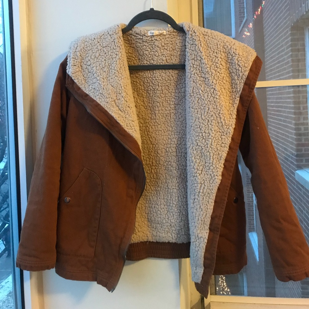 hem & thread sherpa jacket
